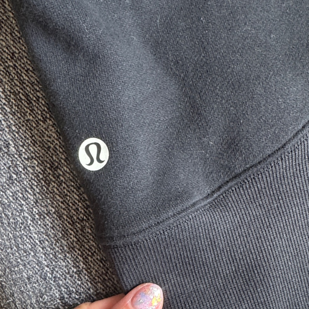 lululemon athletica Black Team Canada Olympics special edition Hoodie - Picture 3 of 4